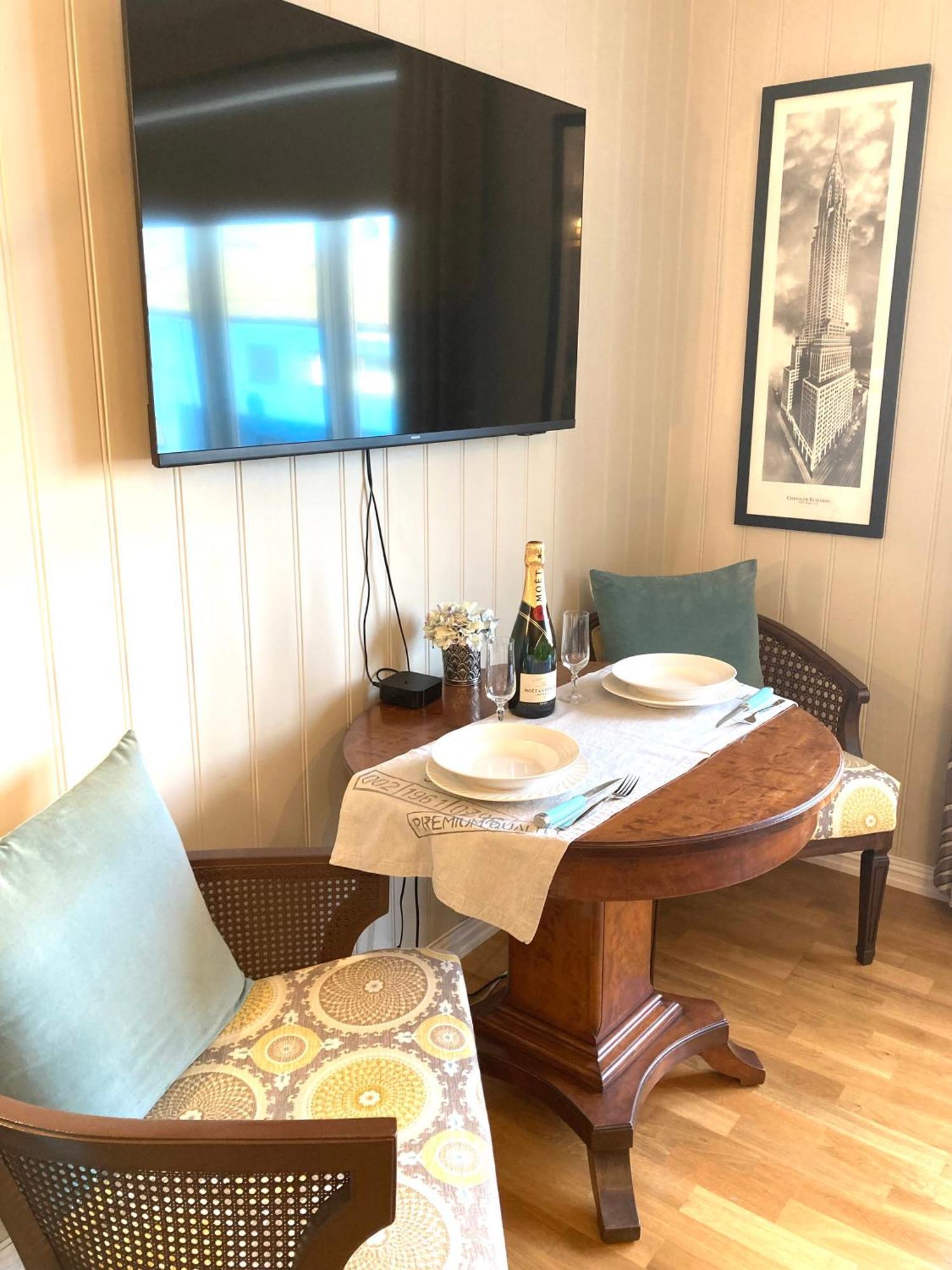 Apartments At The Sentrum كريستيانسوند المظهر الخارجي الصورة