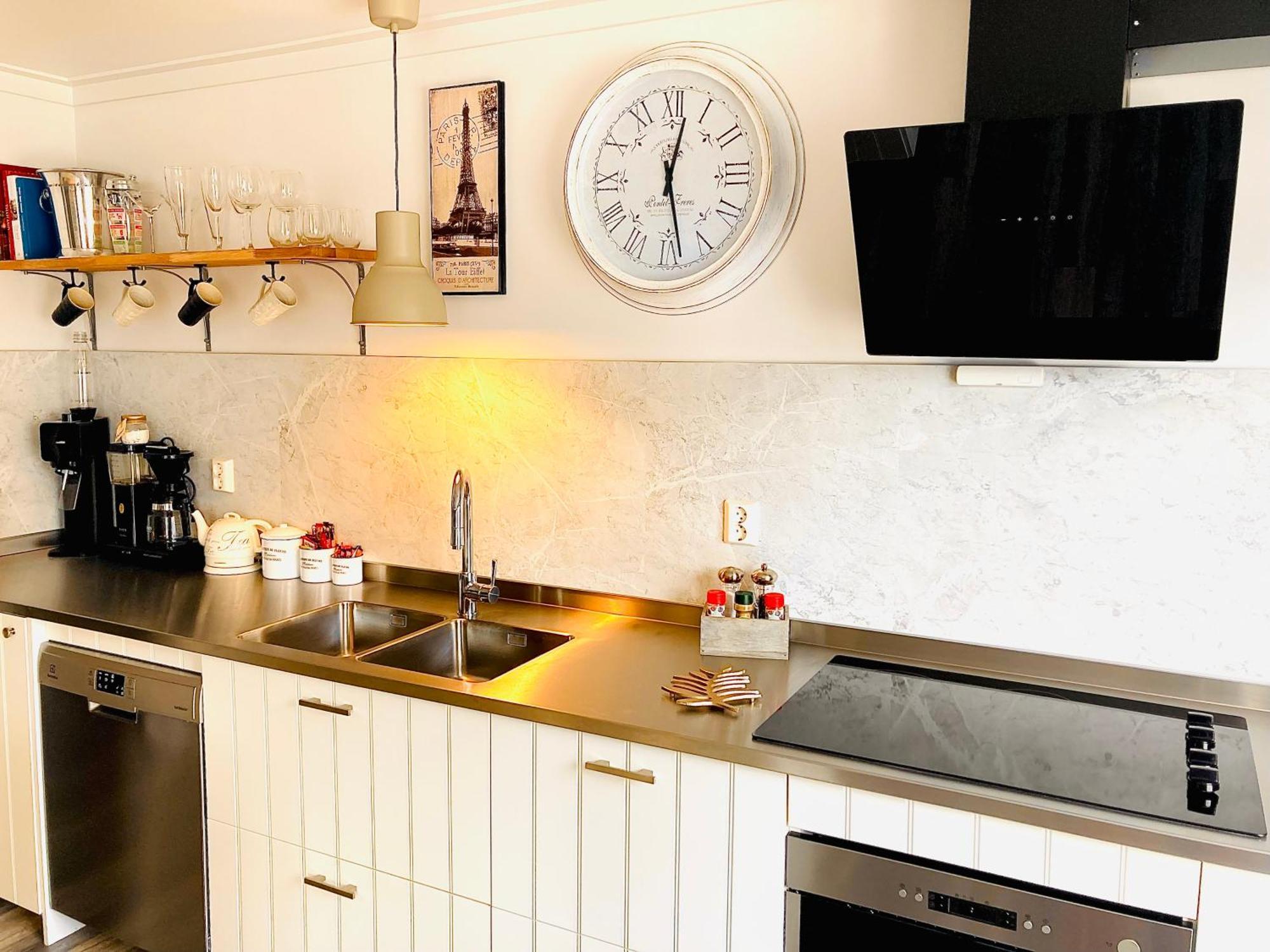 Apartments At The Sentrum كريستيانسوند المظهر الخارجي الصورة